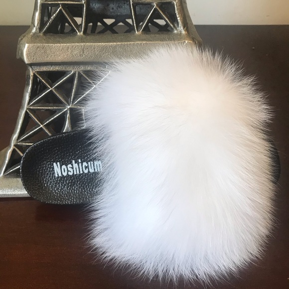 100% Raccoon Fur Slides - Picture 6 of 9